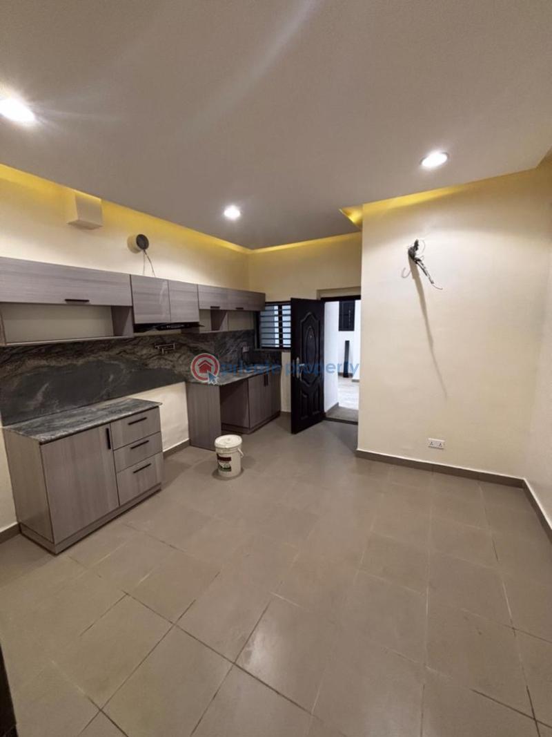 3 bedroom Flat & Apartment For Sale Yaba Lagos - 6