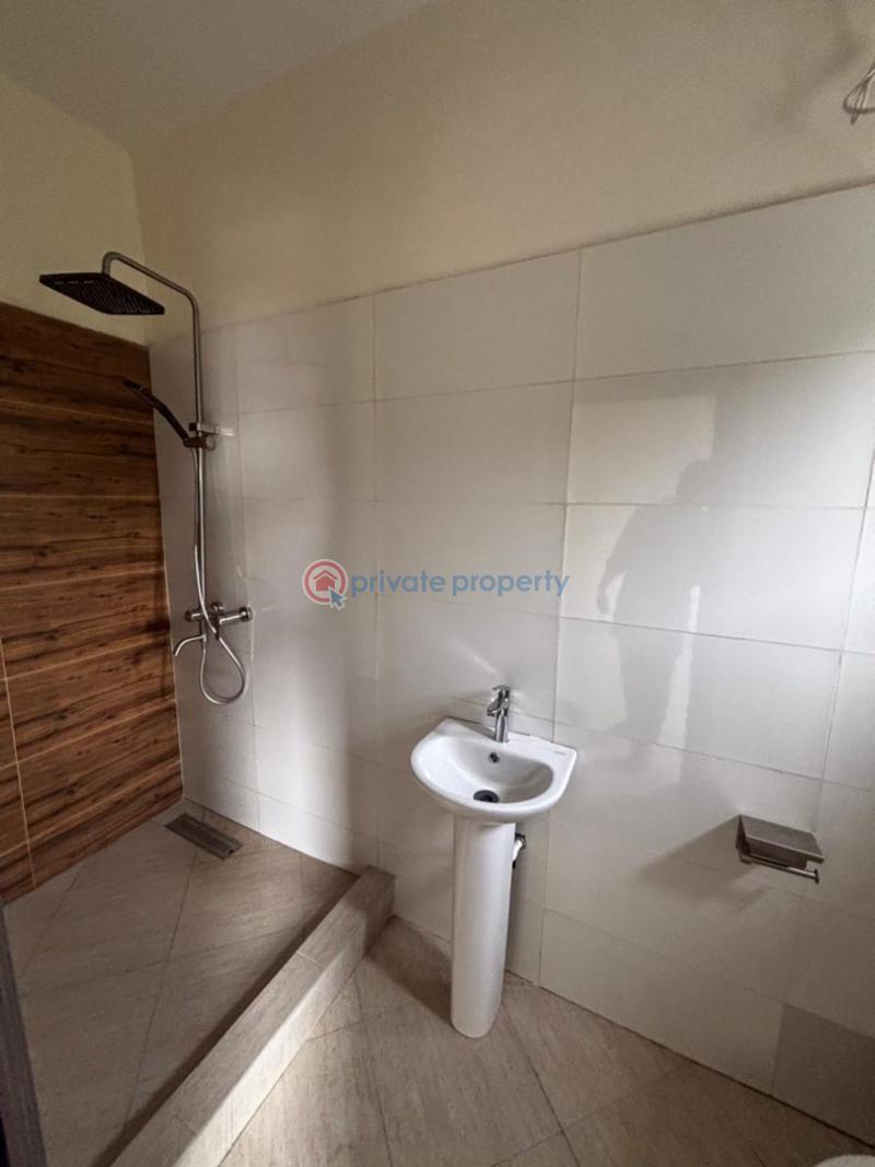 3 bedroom Flat & Apartment For Sale Yaba Lagos - 10