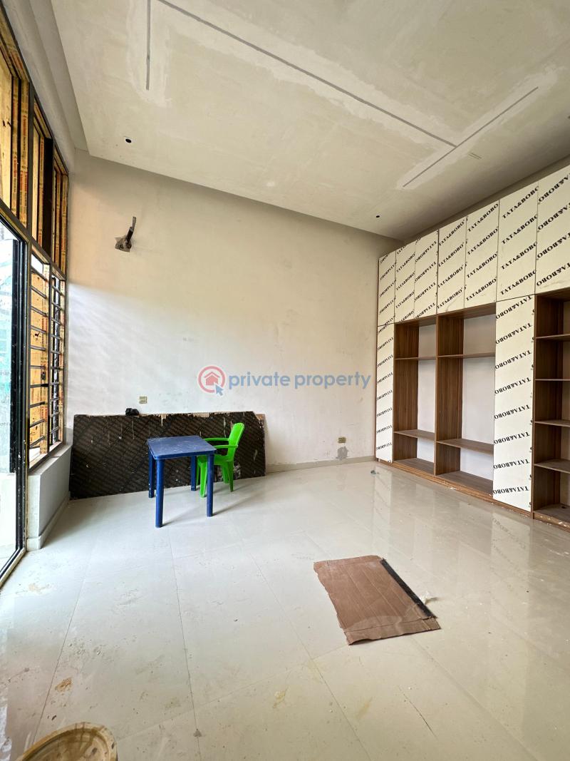 Exquisite 3 bedroom apartment with swimming pool and gym - 5 3 bedroom House For Sale Lekki Phase 1 Lagos - 5