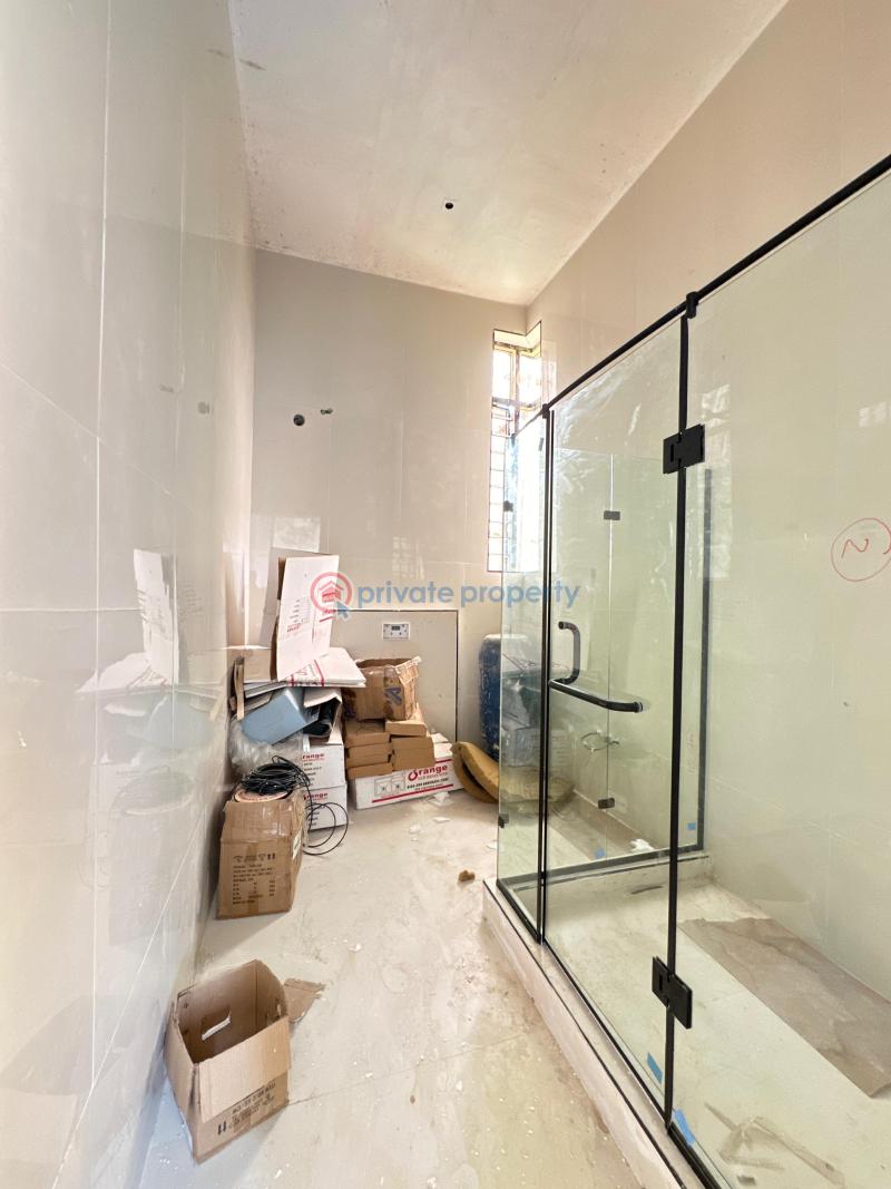 Exquisite 3 bedroom apartment with swimming pool and gym - 6 3 bedroom House For Sale Lekki Phase 1 Lagos - 6