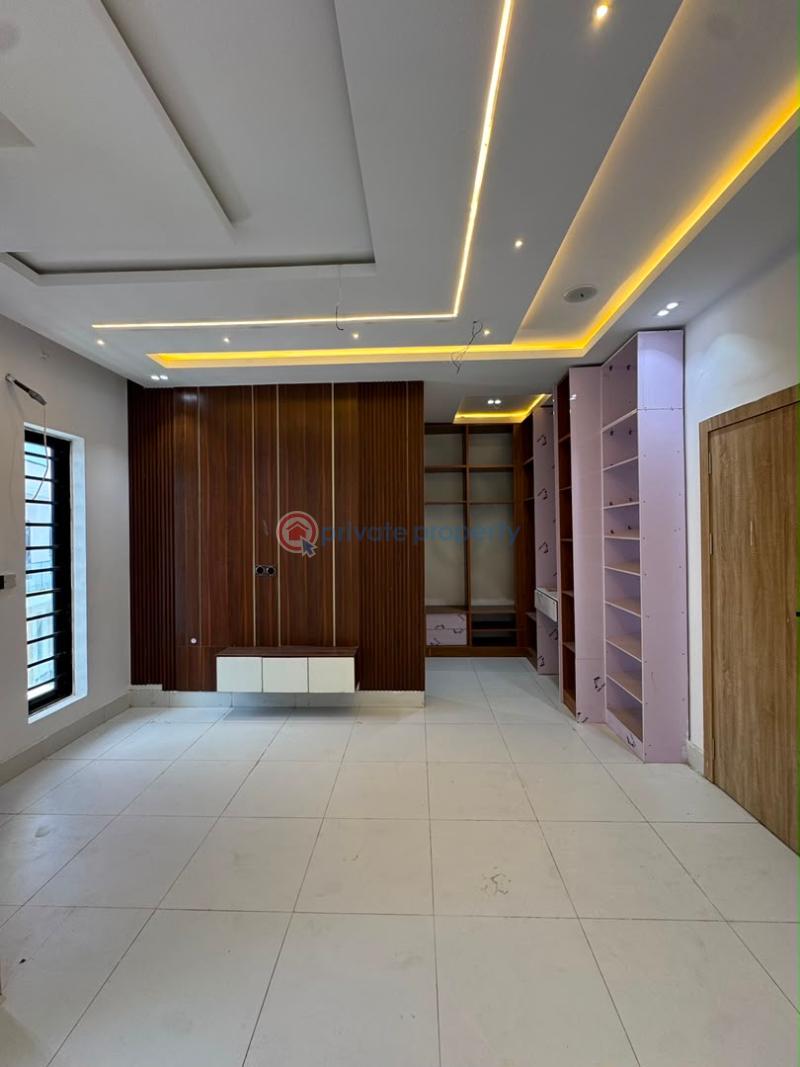 3 bedroom Semi detached Duplex For Sale Thomas Estate Ajah Lagos - 3