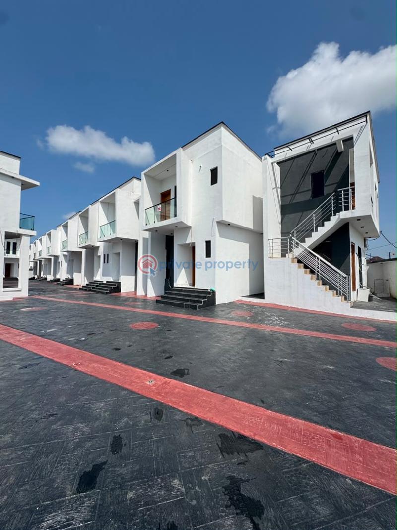3 bedroom Semi detached Duplex For Sale Thomas Estate Ajah Lagos - 1