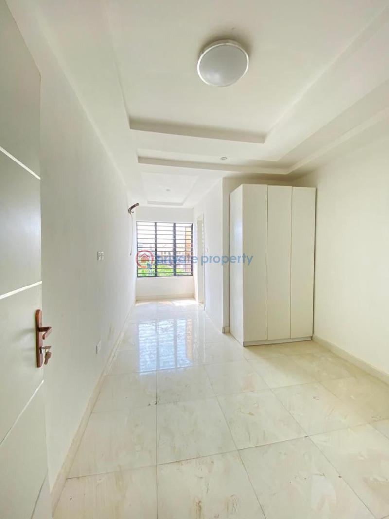 3 bedroom Flat & Apartment For Sale Sangotedo Lagos - 6