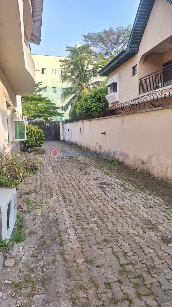 3 bedroom Terraced Duplex For Rent Lekki Phase 1 Lekki Lagos - 13