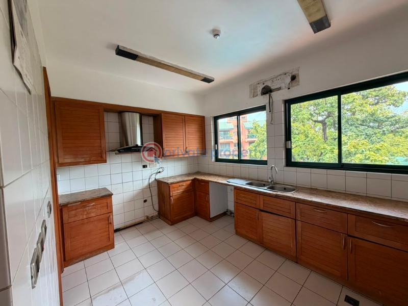 4 bedroom Flat & Apartment For Sale Victoria Island Lagos - 11