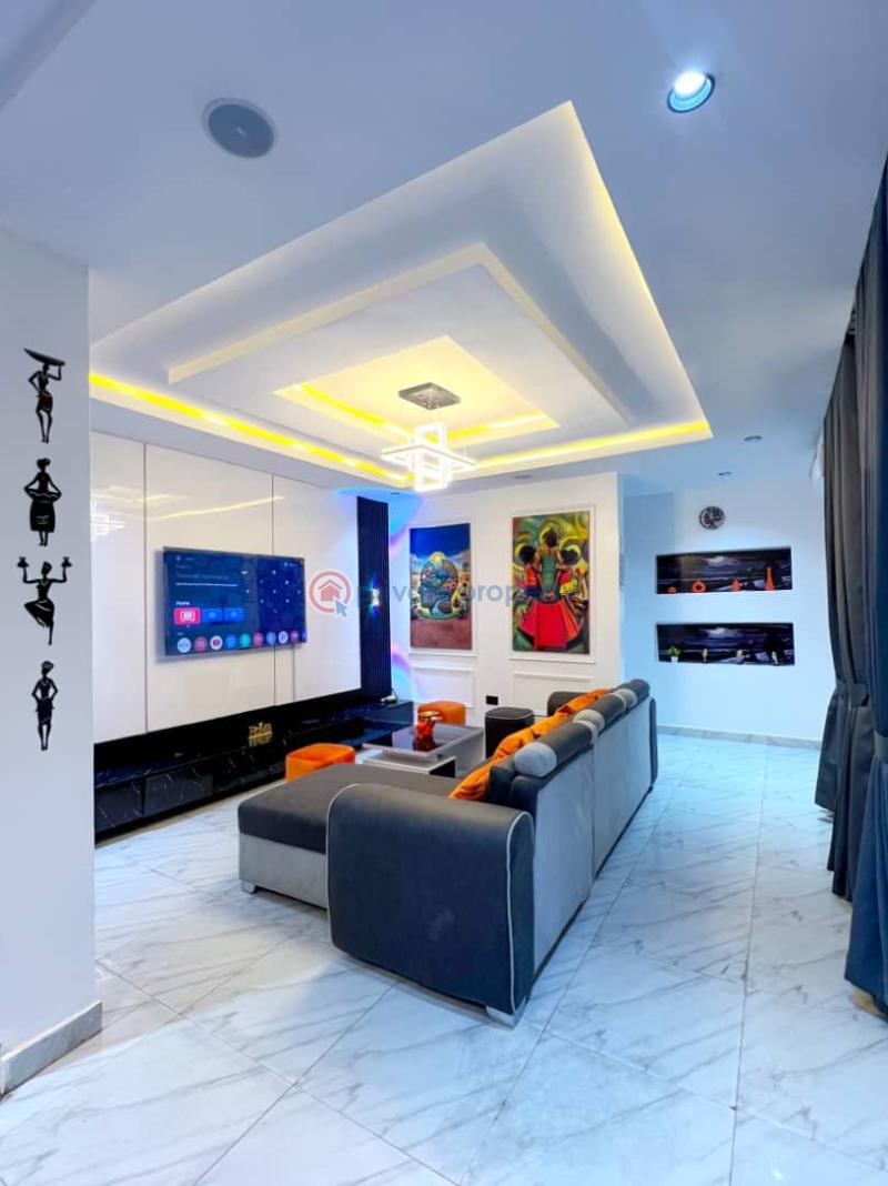 4 bedroom Detached Duplex Short let Surulere Lagos - 0