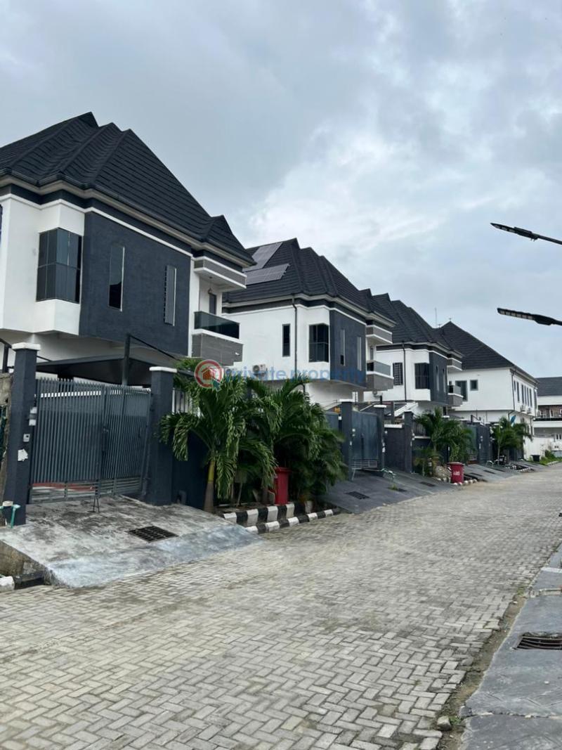 4 bedroom Detached Duplex For Sale Chevron Lekki Lagos - 9