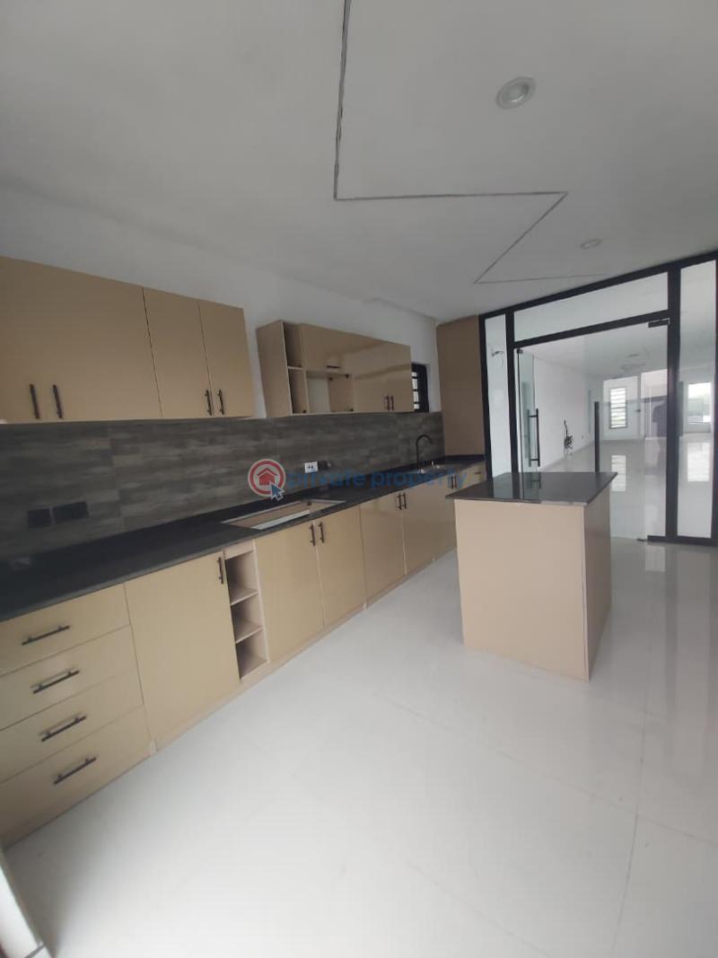 4 bedroom Detached Duplex For Sale Chevron Lekki Phase 2 Lagos - 10