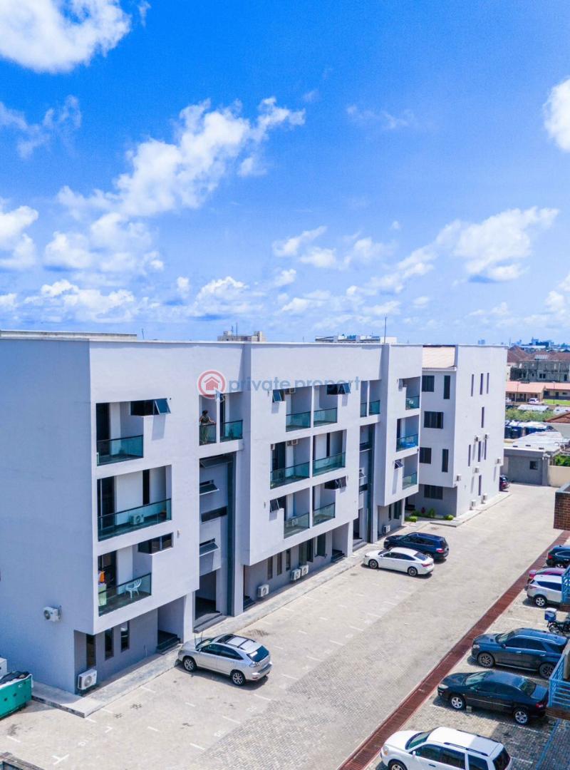 4 bedroom Flat & Apartment For Sale Igbo Efon Lekki Lagos - 1