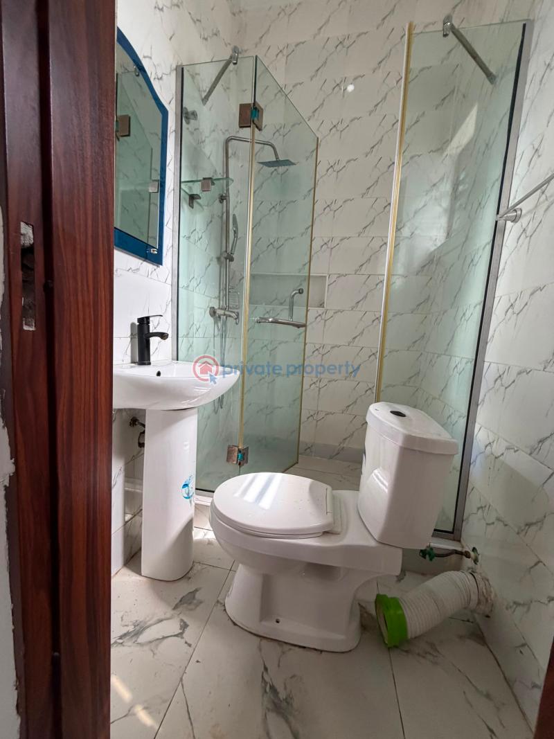 4 bedroom Semi detached Duplex For Sale Chevron Lekki Lagos - 13