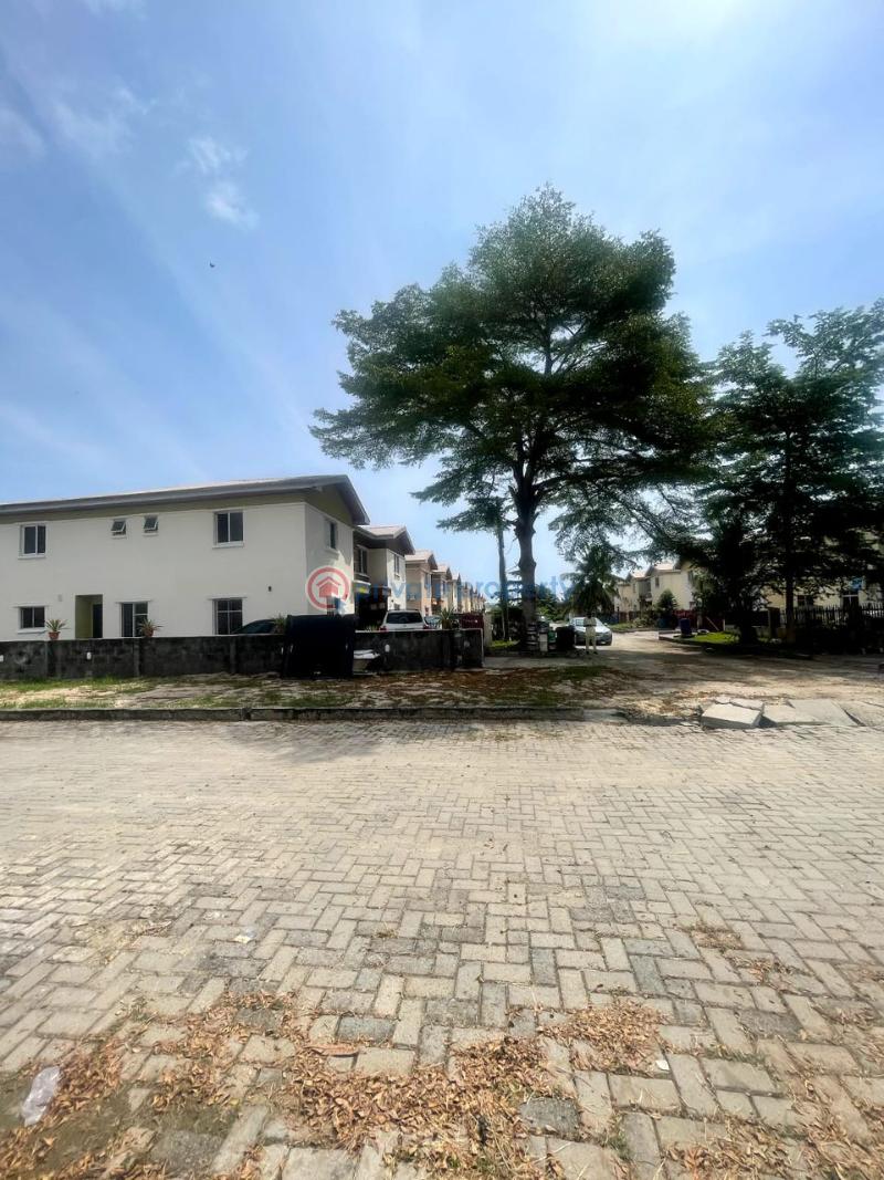 4 bedroom Semi detached Duplex For Sale Abijo Sangotedo Lagos - 9