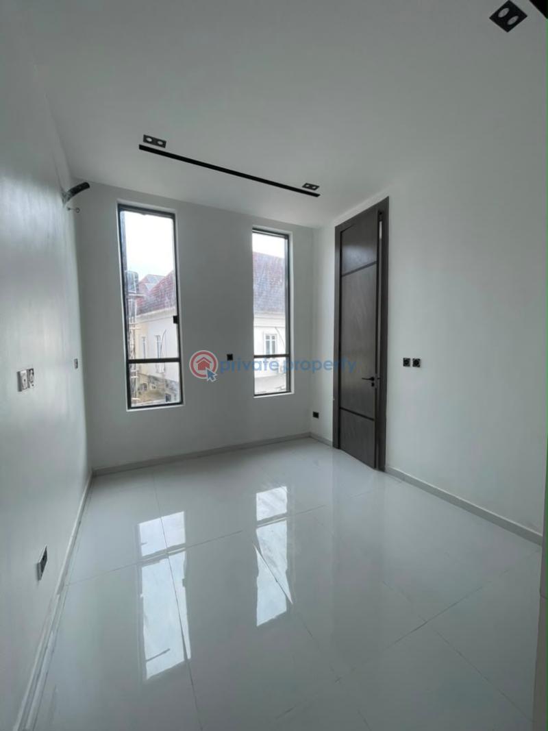 4 bedroom Semi detached Duplex For Sale Chevron Lekki Lagos - 3