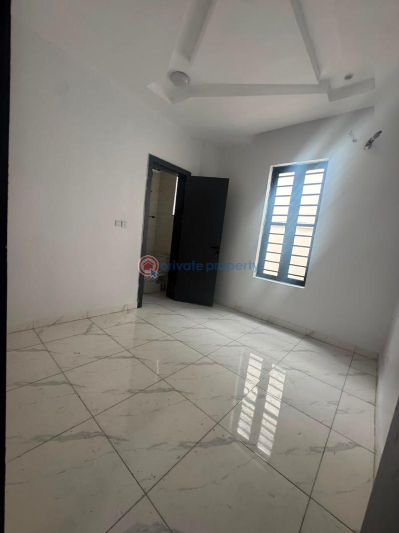 4 bedroom Semi detached Duplex For Sale Chevron Lekki Lagos - 2