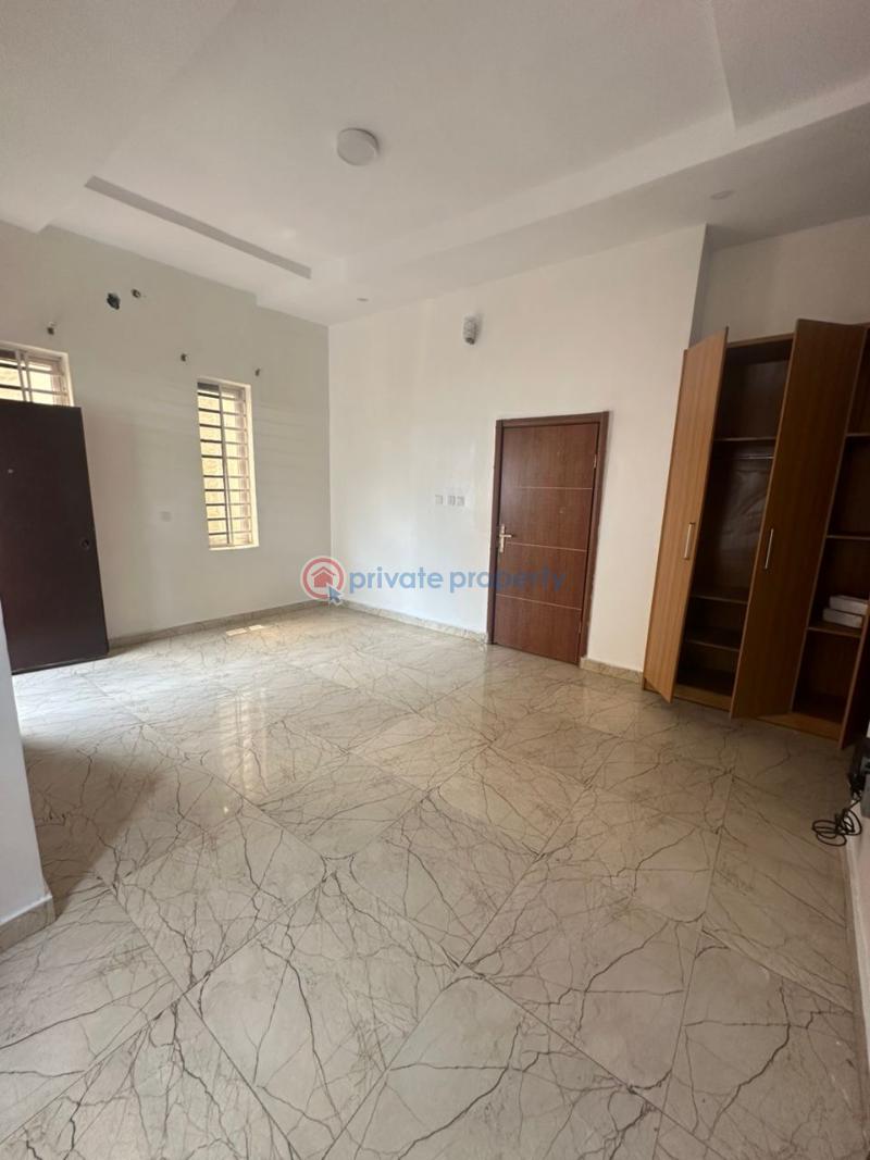 4 bedroom Semi detached Duplex For Sale Chevron Lekki Phase 2 Lagos - 3