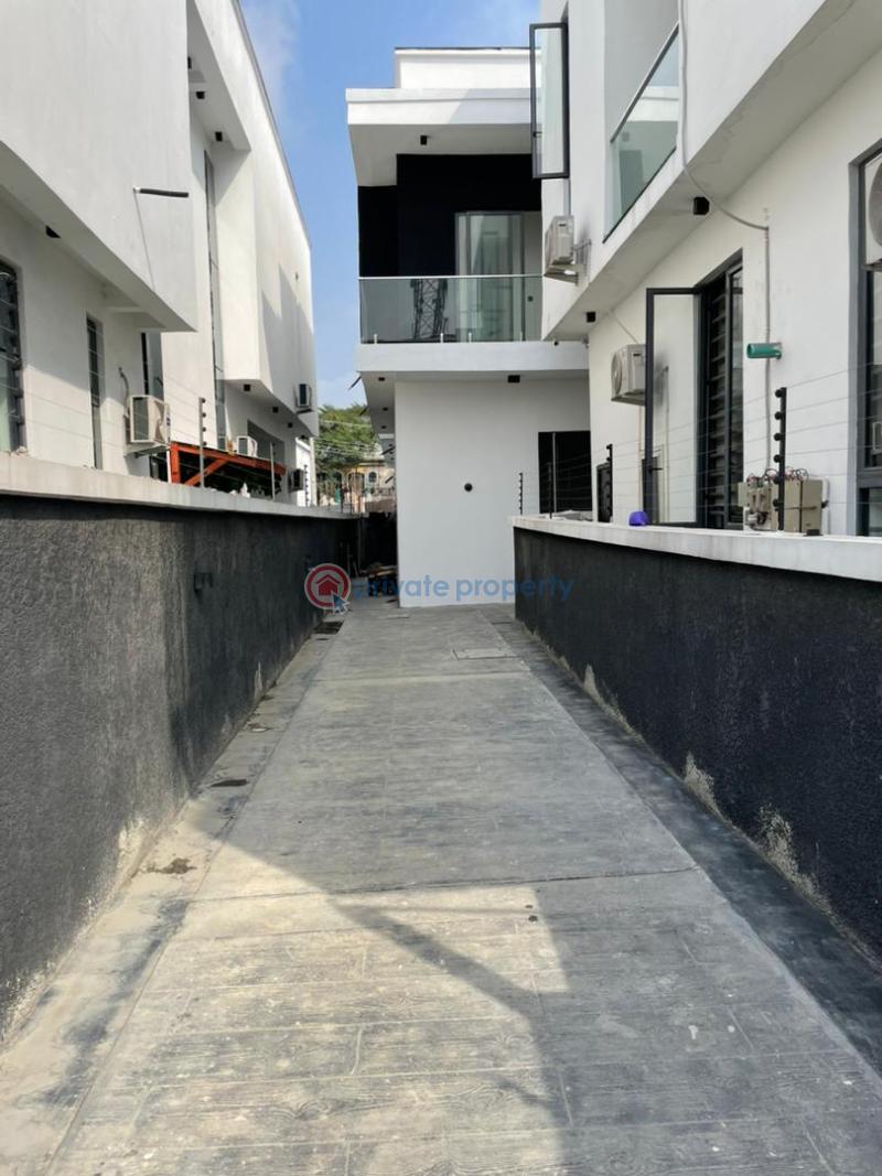 4 bedroom Semi detached Duplex For Sale Chevron Lekki Phase 2 Lagos - 6