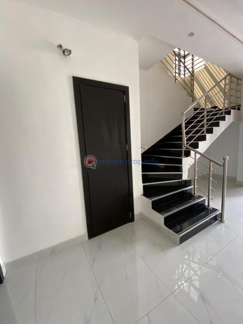 4 bedroom Semi detached Duplex For Sale Chevron Lekki Phase 2 Lagos - 2