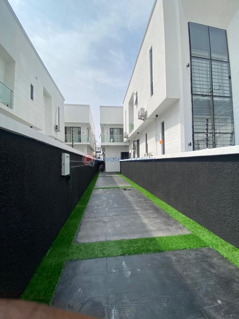 4 bedroom Semi detached Duplex For Sale Chevron Lekki Phase 2 Lagos - 7