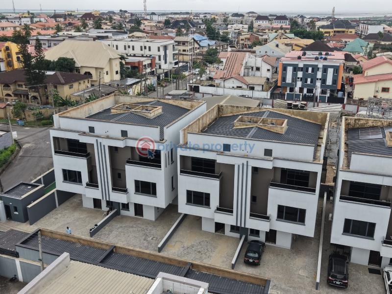 4 bedroom Flat & Apartment For Sale Ogudu GRA Lagos - 0