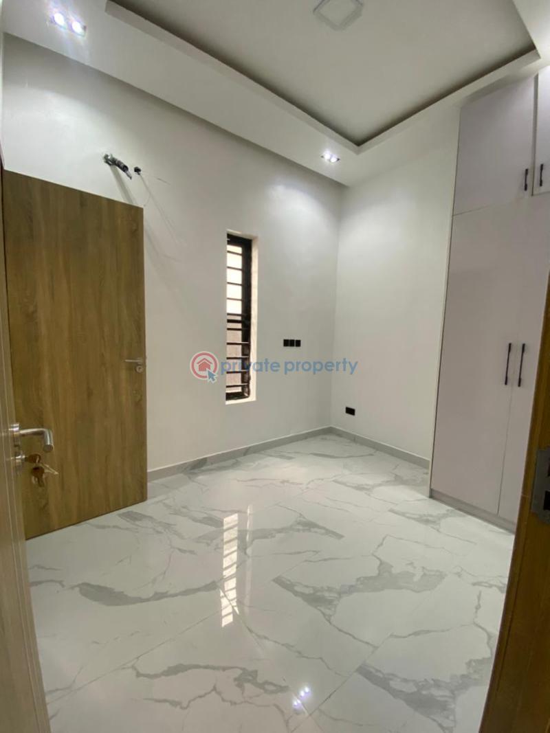 4 bedroom Semi detached Duplex For Sale Chevron Lekki Phase 2 Lagos - 3