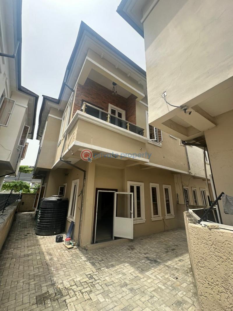 4 bedroom Semi detached Duplex For Sale Chevron Lekki Phase 2 Lagos - 9