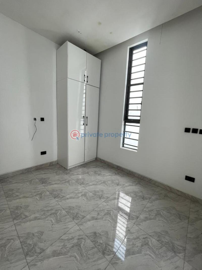 4 bedroom Semi detached Duplex For Sale Chevron Lekki Phase 2 Lagos - 3