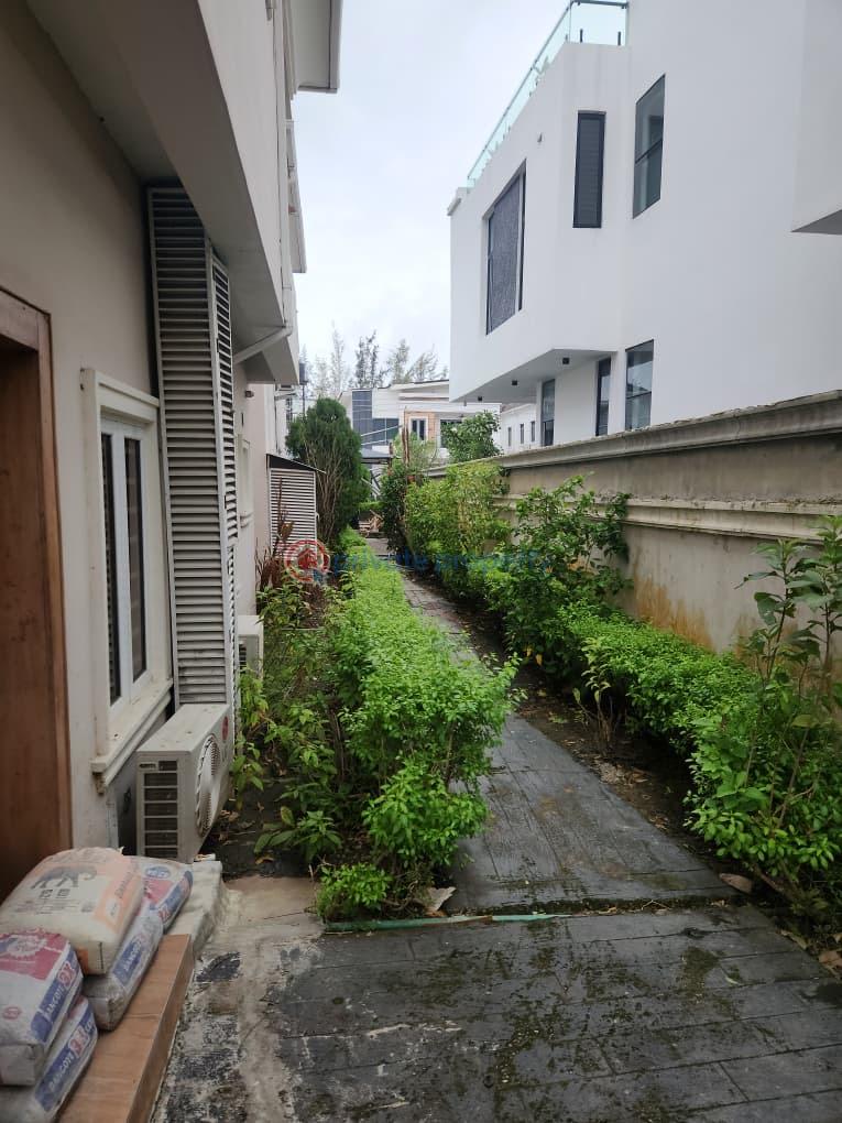 4 bedroom Semi detached Bungalow For Sale Ogudu Kosofe/Ikosi Lagos - 4