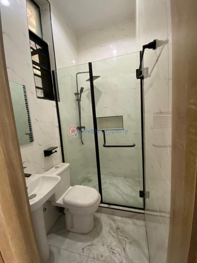 4 bedroom Terraced Duplex For Sale Chevron Lekki Phase 2 Lagos - 17