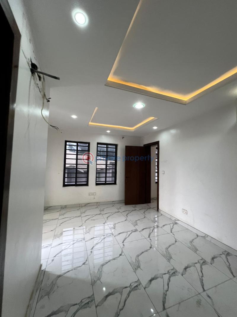 4 bedroom Terraced Duplex For Rent Ikeja GRA Lagos - 3