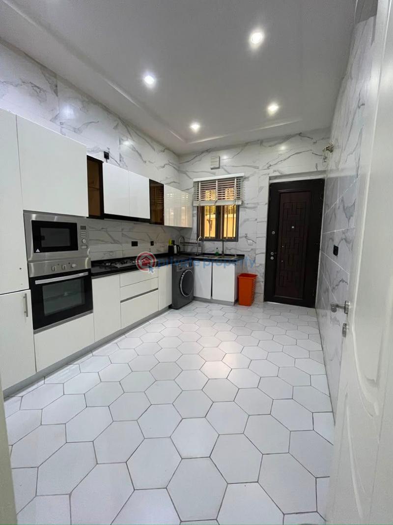 4 bedroom Flat & Apartment For Rent Lekki Phase 1 Lagos - 2