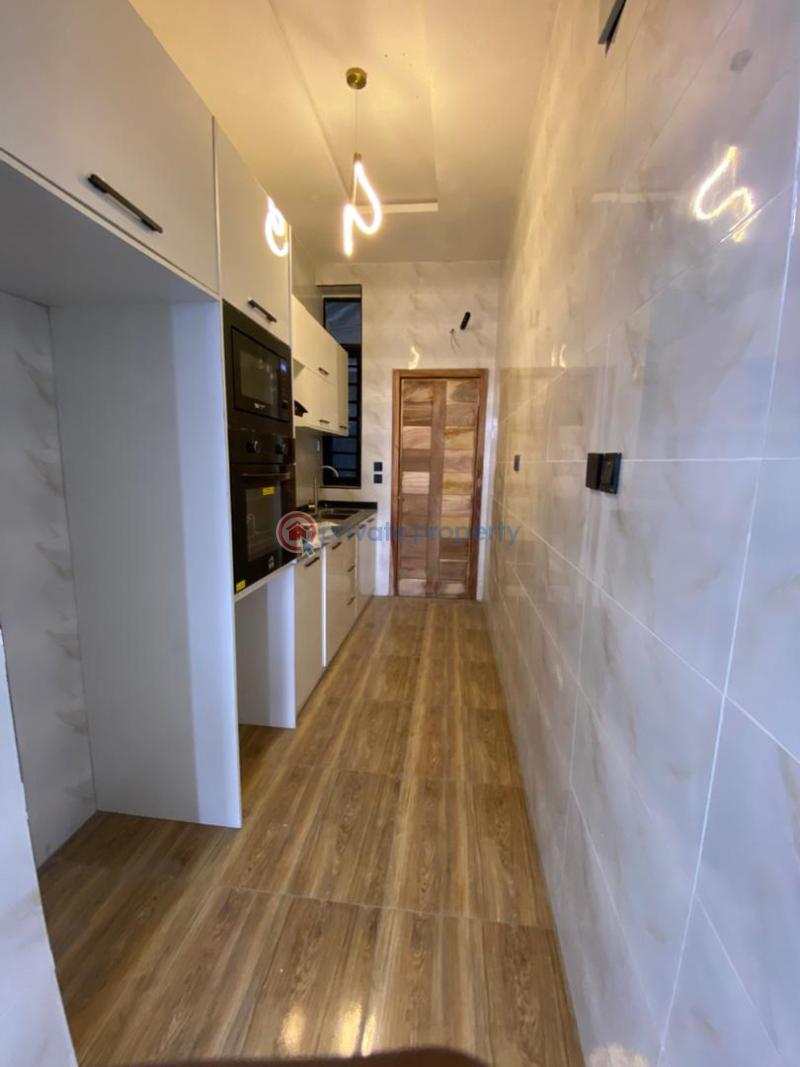 4 bedroom Terraced Duplex For Sale Chevron Lekki Phase 2 Lagos - 15