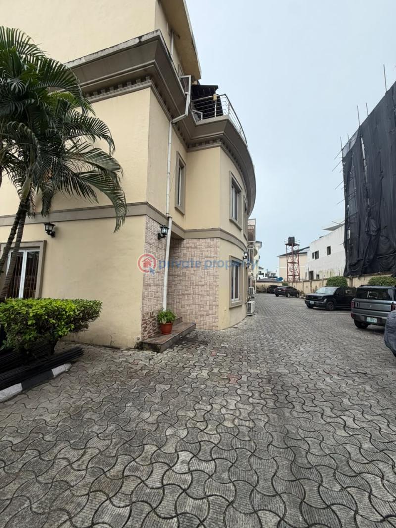 4 bedroom Terraced Duplex For Rent Banana Island Ikoyi Lagos - 11