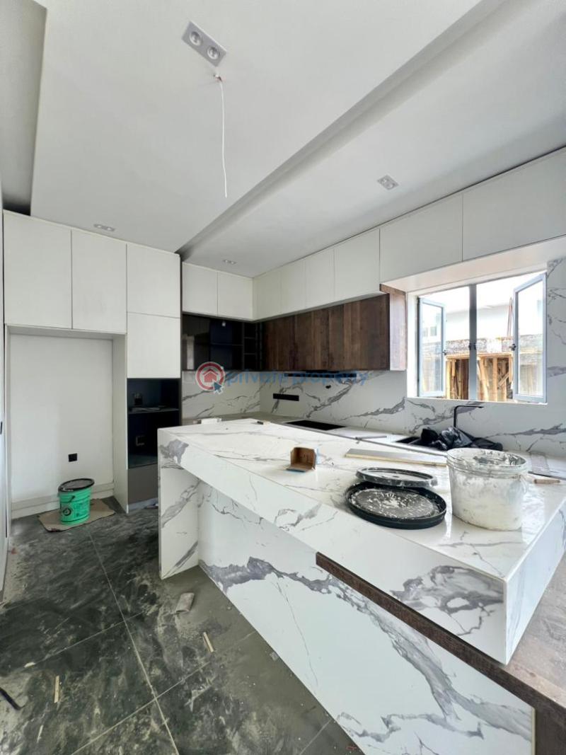 4 bedroom Terraced Duplex For Sale Lekki Phase 1 Lekki Lagos - 5