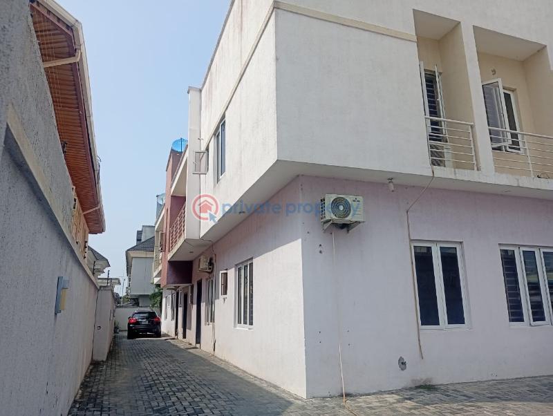 10 bedroom Block Of Flats For Sale Lekki Right Lekki Phase 1 Lagos - 3