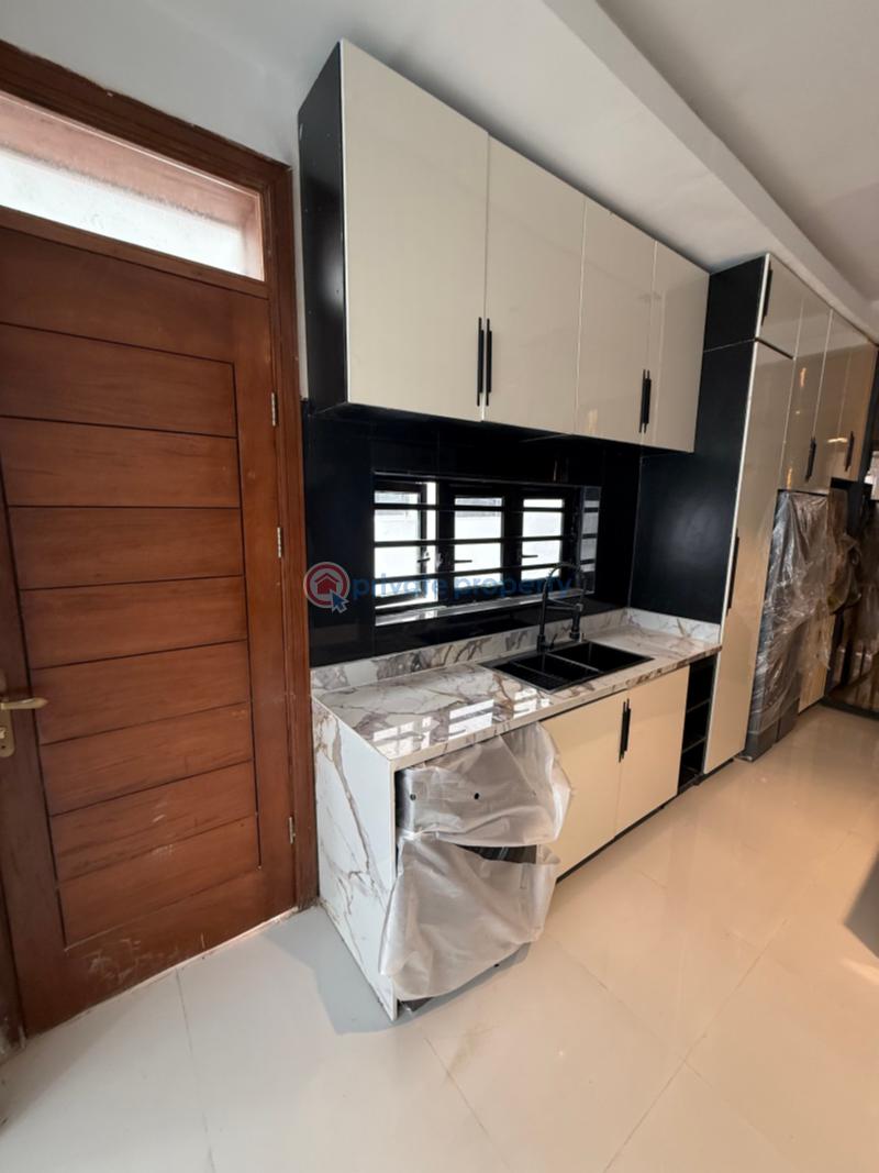 4 bedroom Detached Duplex For Sale Orchid Road Lekki Lagos Lekki Expressway Lagos - 3