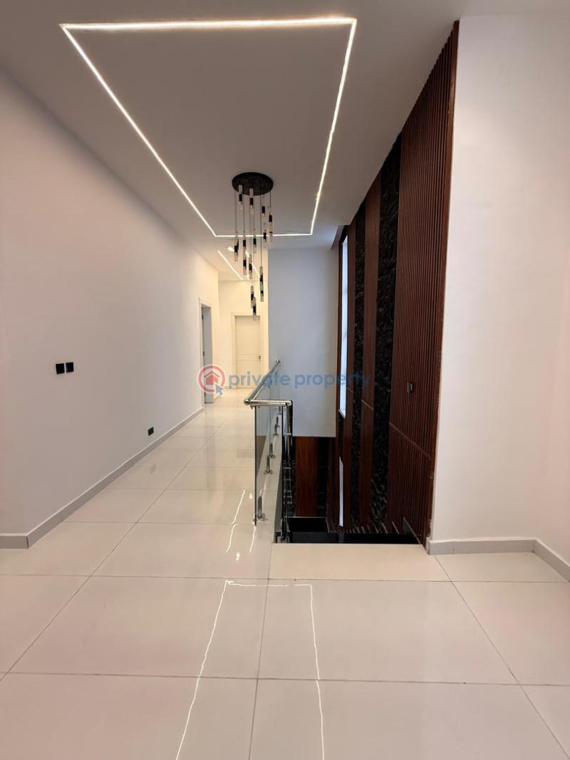 5 bedroom Detached Duplex For Sale Chevron Lekki Phase 2 Lagos - 4
