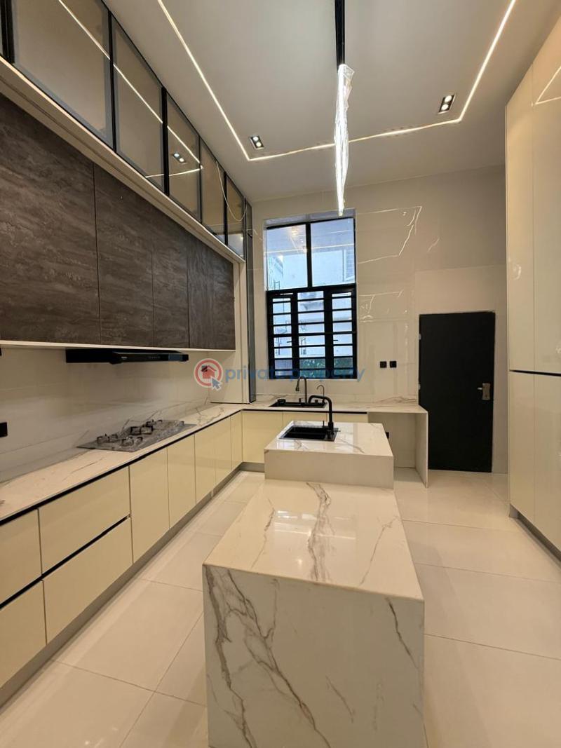 5 bedroom Detached Duplex For Sale Chevron Lekki Phase 2 Lagos - 10