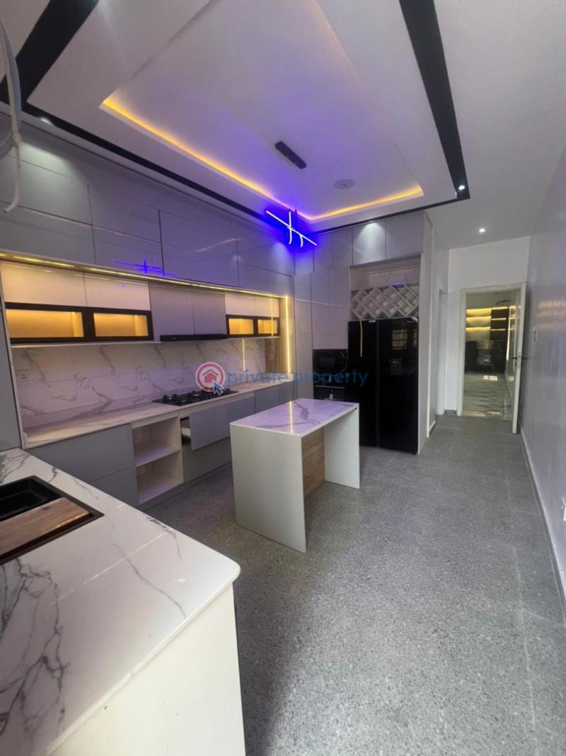 5 bedroom Detached Duplex For Sale Chevron Chevy Lekki Phase 2 Lagos - 21