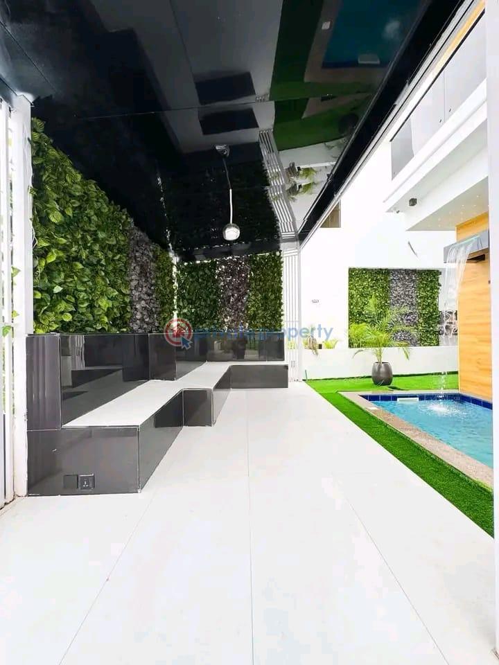 5 bedroom Detached Duplex For Sale Chevron Toll Lekki Lagos - 1