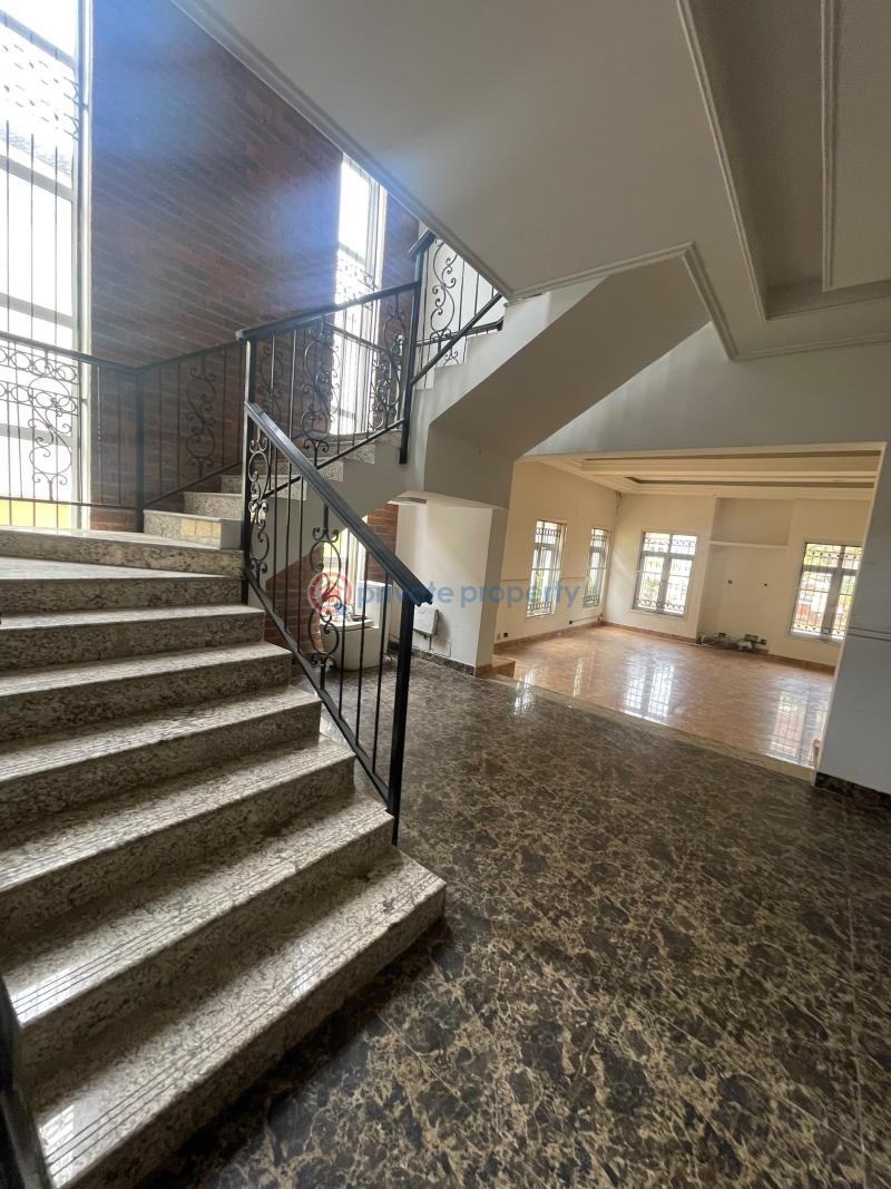 5 bedroom Detached Duplex For Sale Chevron Lekki Phase 2 Lagos - 3