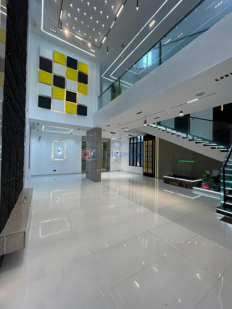 5 bedroom Detached Duplex For Sale Chevron Lekki Phase 2 Lagos - 1