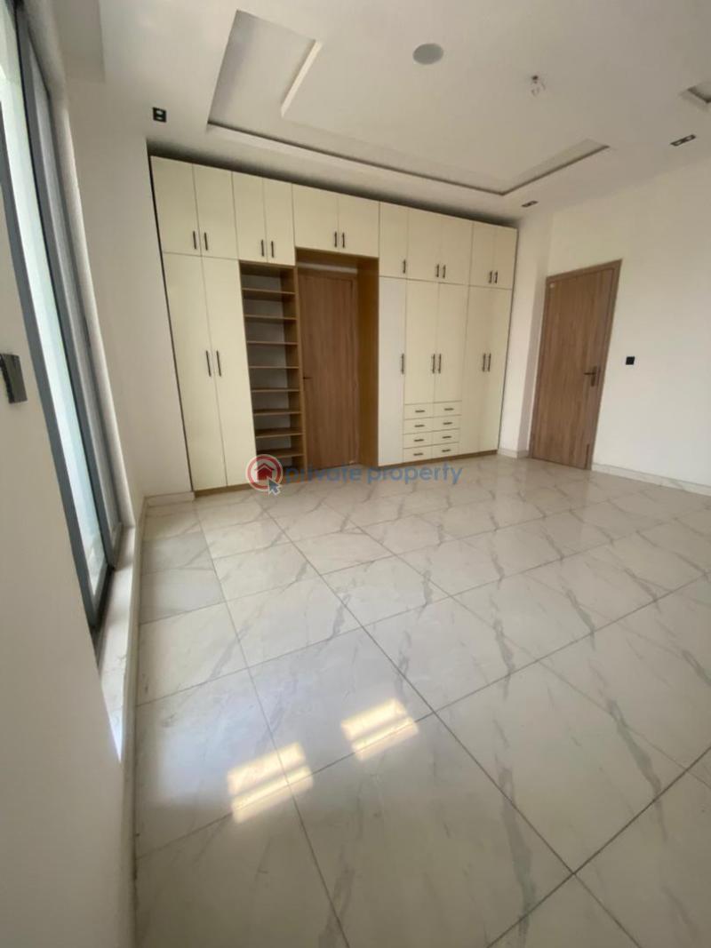 5 bedroom Detached Duplex For Sale Chevron Lekki Phase 2 Lagos - 4