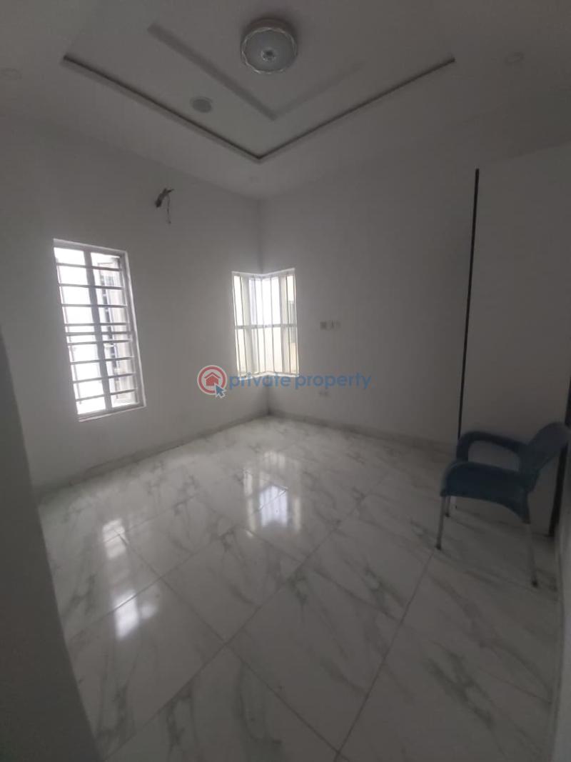5 bedroom Detached Duplex For Sale Chevron Lekki Phase 2 Lagos - 3