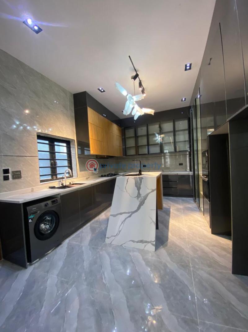 5 bedroom Detached Duplex For Sale Chevron Lekki Phase 2 Lagos - 13