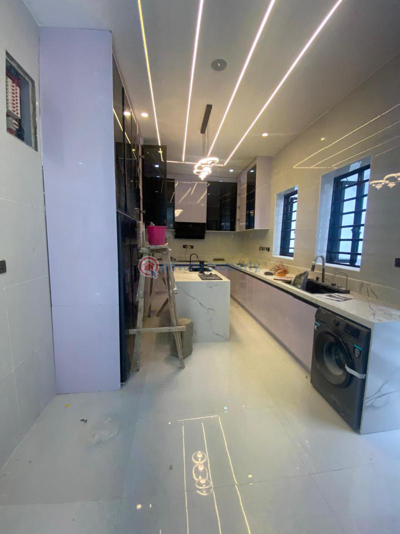 5 bedroom Detached Duplex For Sale Ikota Lekki Phase 2 Lagos - 7