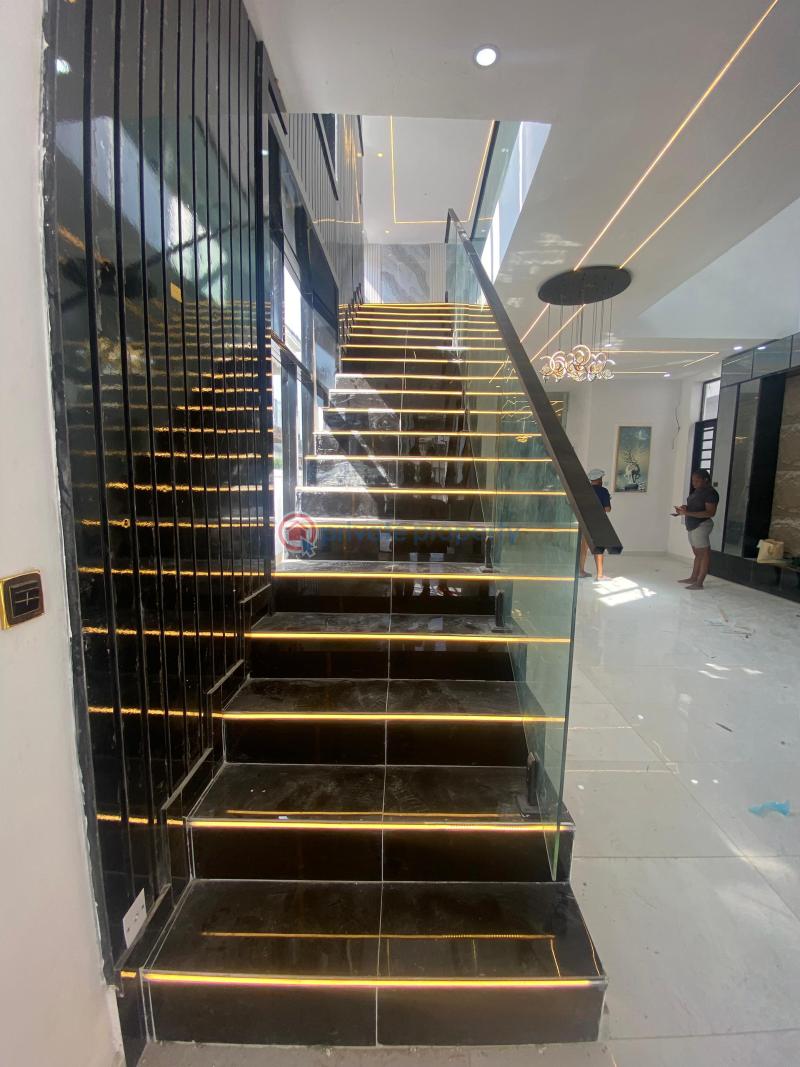 5 bedroom Detached Duplex For Sale Ikota Lekki Phase 2 Lagos - 4
