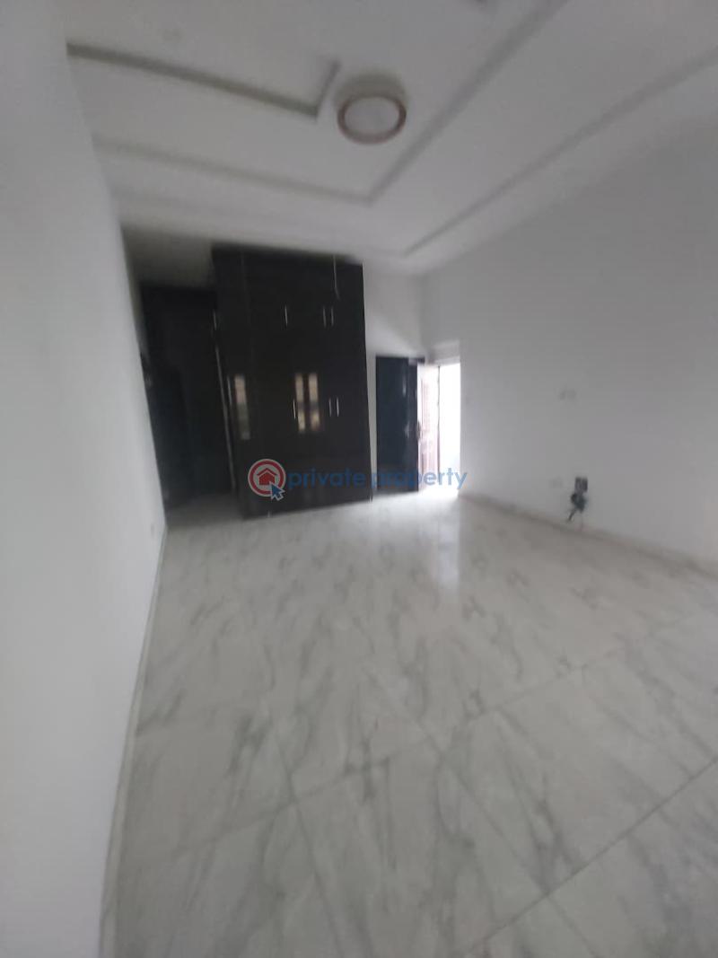 5 bedroom Detached Duplex For Sale Chevron Lekki Phase 2 Lagos - 11