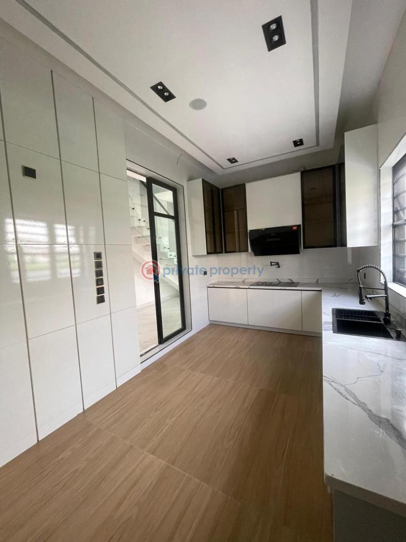 5 bedroom Detached Duplex For Sale Vgc Lekki Phase 2 Lagos - 14