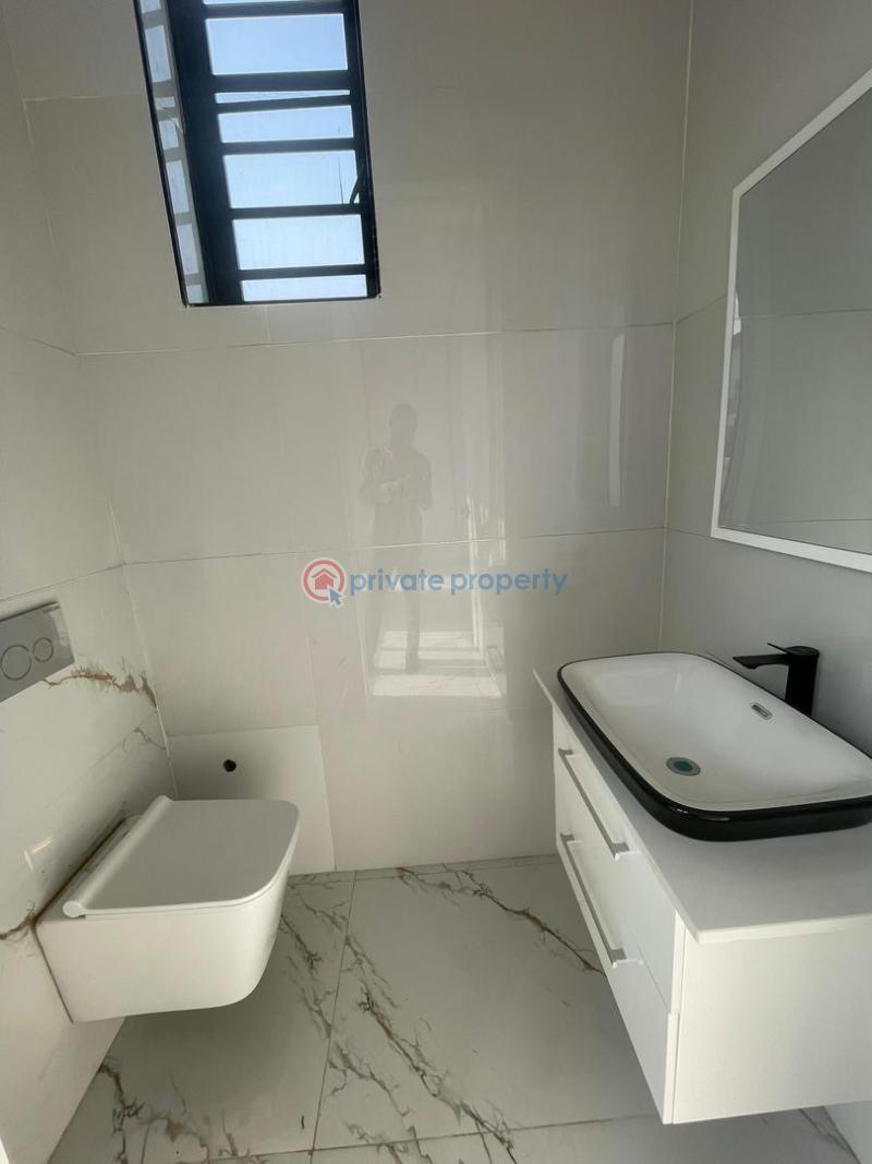 5 bedroom Detached Duplex For Sale Vgc Lekki Phase 2 Lagos - 12