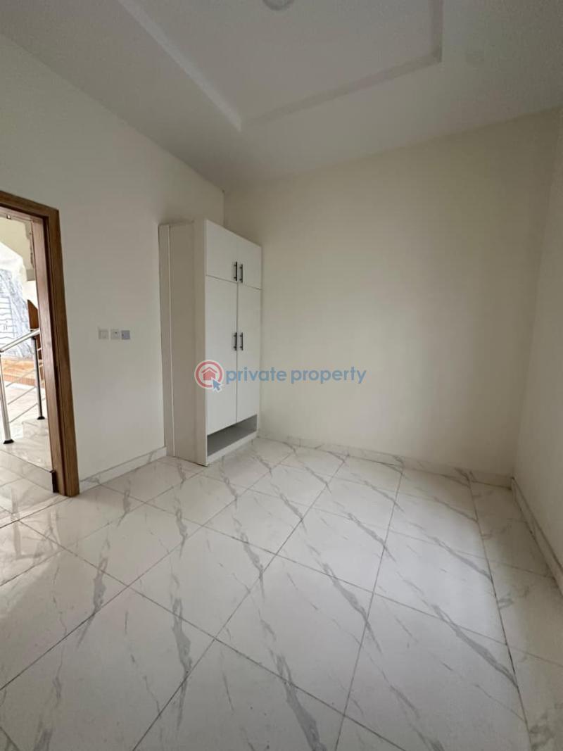 5 bedroom Detached Duplex For Sale Estate Victoria Garden City Lekki Lagos - 18