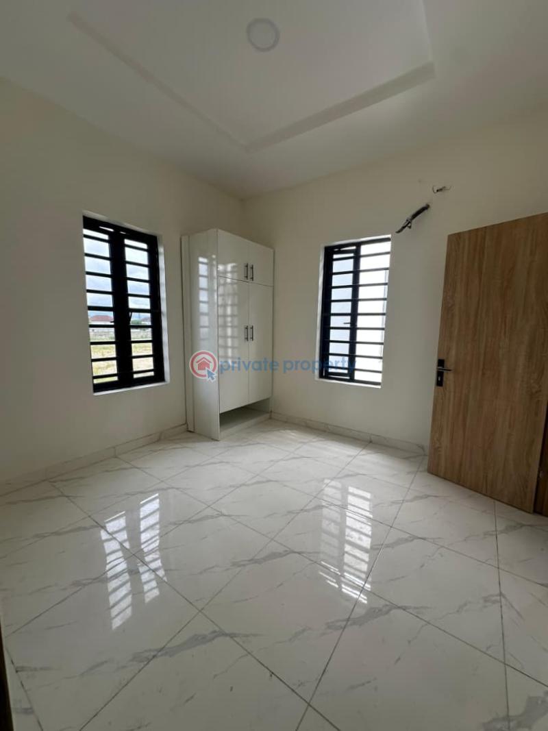 5 bedroom Detached Duplex For Sale Estate Victoria Garden City Lekki Lagos - 12